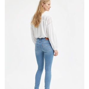 711 skinny Levi jeans